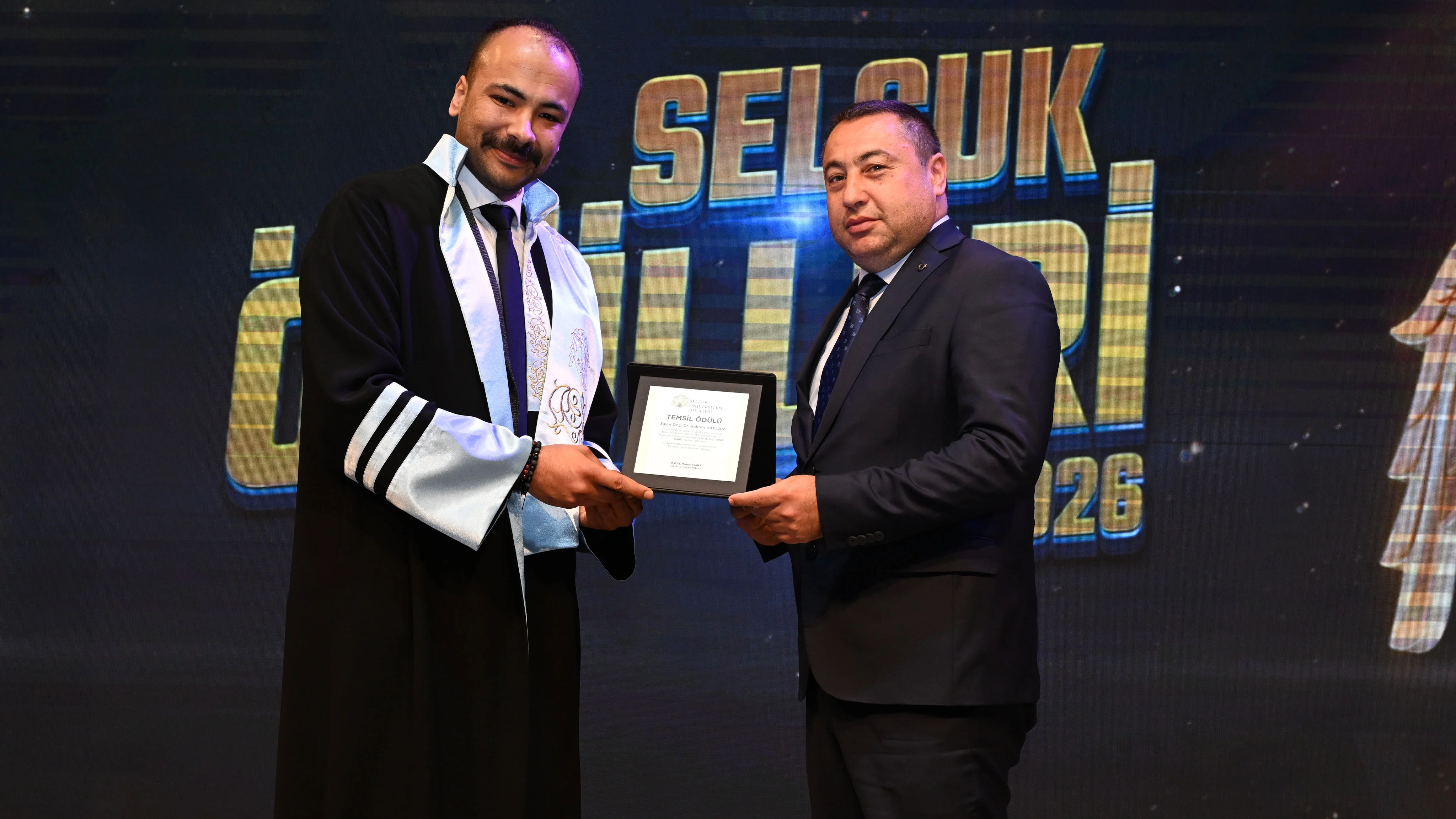 Selçuk Üniversitesi Ödülleri Töreni’nde Akademik ve İdari Başarılar Taçlandırıldı